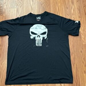 Men’s punisher top